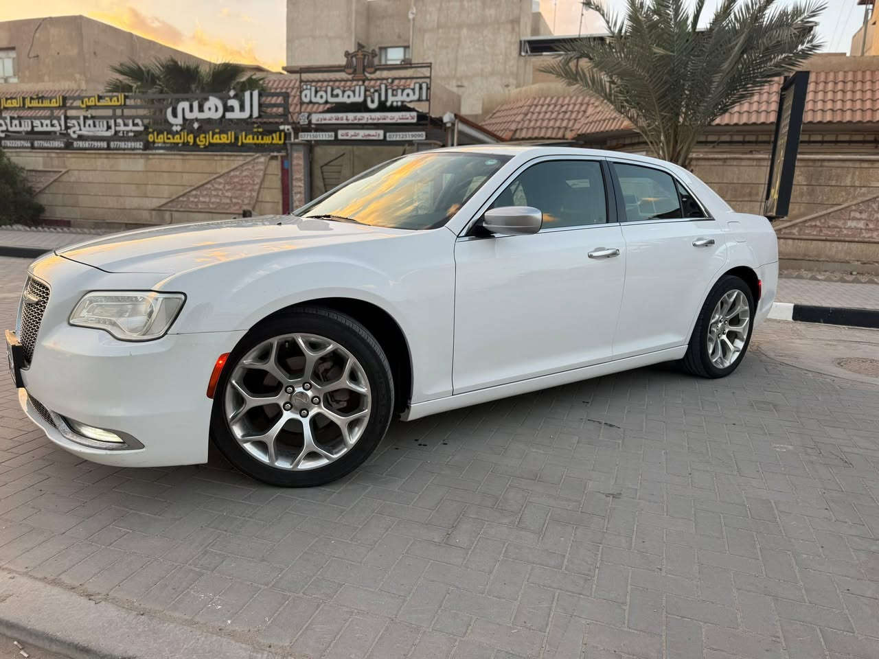 سلام عليكم سياره اوباما موديل 2017 C بلاتينيوم اعلي فئه بل اوباما يعني غني عن تعريف مواصفات سياره مكفوله كفاله عامه ما عدا تبديل قبق جنطة
مواصفات سياره C /platineom
شاشه كبيره كار بلي تشغيل عن بعد 
كامره خلفي دواره 
كشنات امامي كهرباي تتفيه تبريد 
مكان كلاصات حار  بارد 
كشن امامي مع استيرن خزن ميموري 
استيرن كهرباي مع نضام خزن كشن سايق
كشنات بقلاوه بلادي + خلفي تتفيه
داخل صاج بلادي
شفتات استيرن مع تحكم كامل 
مرايه قلاب مع بك
لايتات زينون دواره مع استيرن 
ويل 20 بلادي / بلاتينيوم
يدات نيكل مرايات نيكل ويل نيكل  /نوع مات بلاتينيوم
سكف بانوراما فتحتين بل سكف
سياره ماشيه 155ml
 سياره جديده وجاهزه اربع4 تايرات جديد حداديه جديد
هزه رقم سنويه كله جديد بسمي 
شراي يخابر يدلل رقم هاتف
***********
