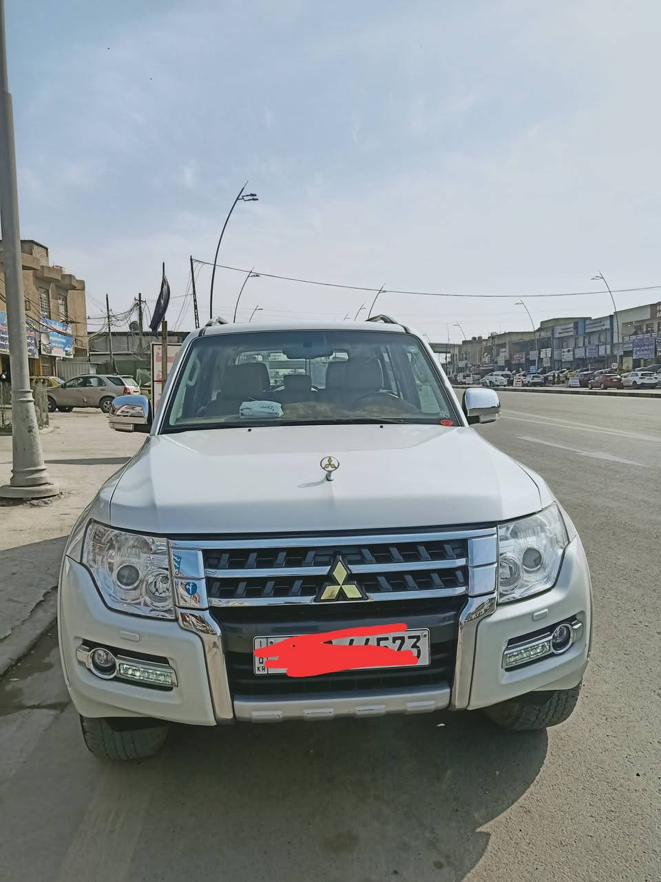 باجيرو خليجي 2017
رقم أربيل الجديد 
كامره خلفية
محرك ٦ سلندر مكينة ٣٥٠٠ 
حساسات خلفية 
شاشة اندرويد 
داخل السيارة بلادي 
السيارة جديدة  على وضع الشركة و مبيها اي نقص
السيارة ماشية 79 الف حقيقي 
للبيع فقط / مكان السيارة بغداد 
*********** واتساب فقط
ملاحظه سياره باسمي
