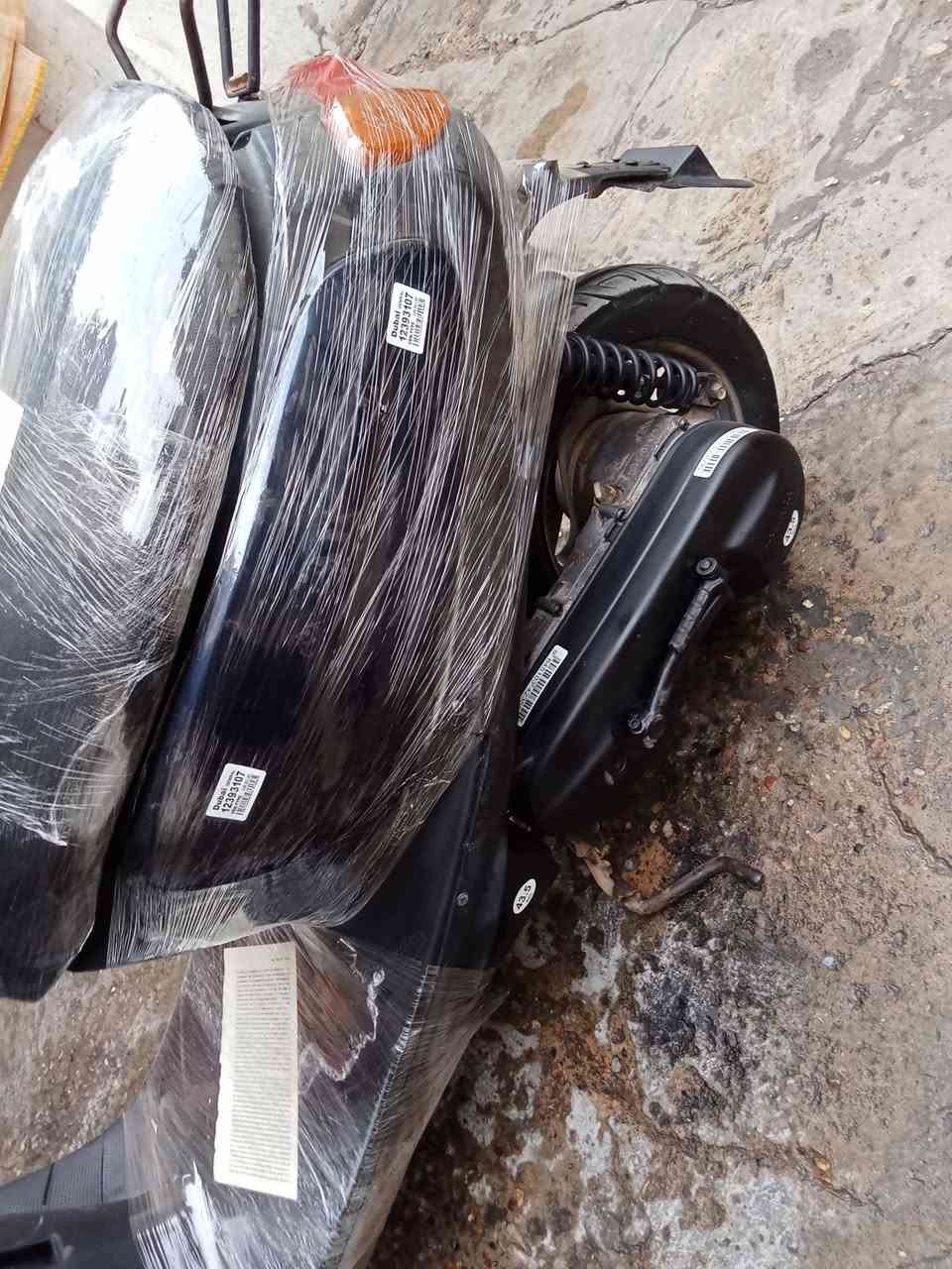 سلام عليكم شباب دراجه لبيع جاهزه شغاله سلف اوهندر شغاله شلعه اومعدل 275اوبيهه مجال مكاني بغداد مدينه الصدر شراي خابرني هاذه رقمي ***********
