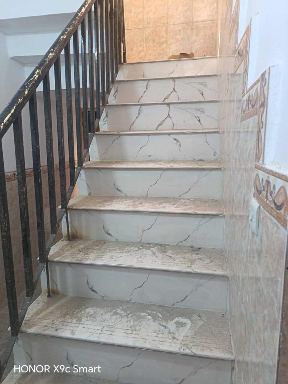 للبيع بيت 🏡 طابو صرف فى #شهداءالبياع قرب الشارع العام عرض الشارع ١٢م #مساحته١٢٠م واجهه سته يحتوي على #غرفتين_نوم 😴 وصاله وهول ومطبخ وخدمات للإستفسار اتصال 🤙 على #الواتساب على الرقم  ***********
#الجميع
