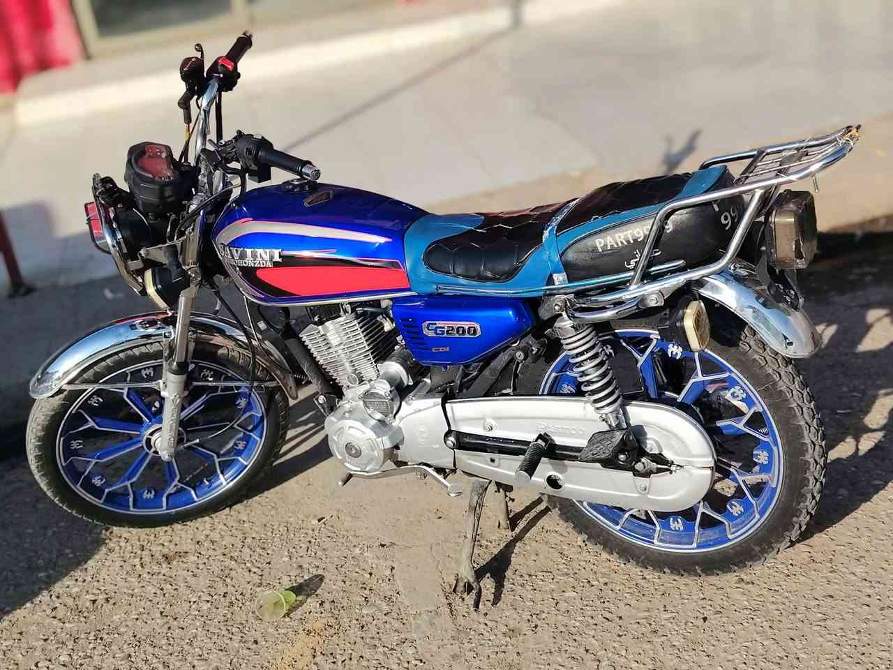 ماطورين للبيع سافين موديل واحد  25
واحد 24
***********
