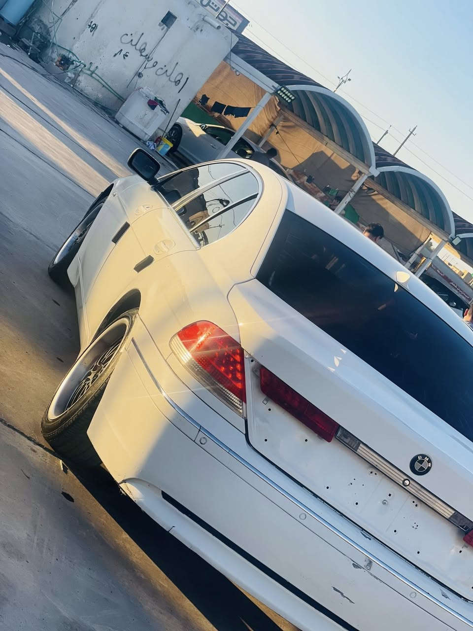 سياره بيئم باخره حجم 750 مديل 2005 للبيع او مرارس
مواصفاتها فول 1/1
مكينه 8سلندر
منضومة زنون عالي 
كير تعليك 
كشنات كهربائي 
بصمه 
كشنات جلد 
ثلاجه خلفيه
تخم تاير  
مثبت سرعه  
سنتر لوك 
فتحه سقف 
تبريد تدفئه بلكشنات 
دواخل بيجي 
شاشه كبيره  سياره تجي وتكلب شوف عينك ابيع كفاله فقط سرقه وعشاير وكير ومحرك 
سعر 45 

لتوضيح السياره يرادلها بس باور ستيرن  لان باورها تعبان

مكان البصره 
***********
