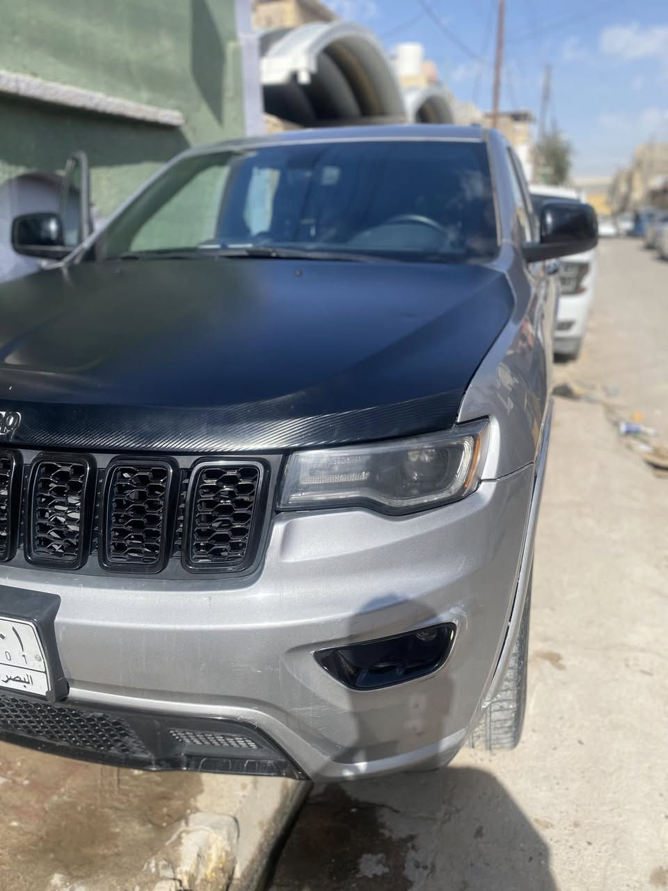 السلام عليكم للبيع جيب كراند شيروكي 20 اصل بلاك توب مواصفات شنو بالك مواصفات بيها مكينه كير حداديه تبريد طخم تاير كله بالظمان والشرط مكينه ٦سلندر  تو ويل ظررها جاملغ وبنيد بدون اي دواخل رقم بصره تحويل مباشر مكاني البصره دور النفط اي استفسار *********** سيد وسام 
السعر 222
