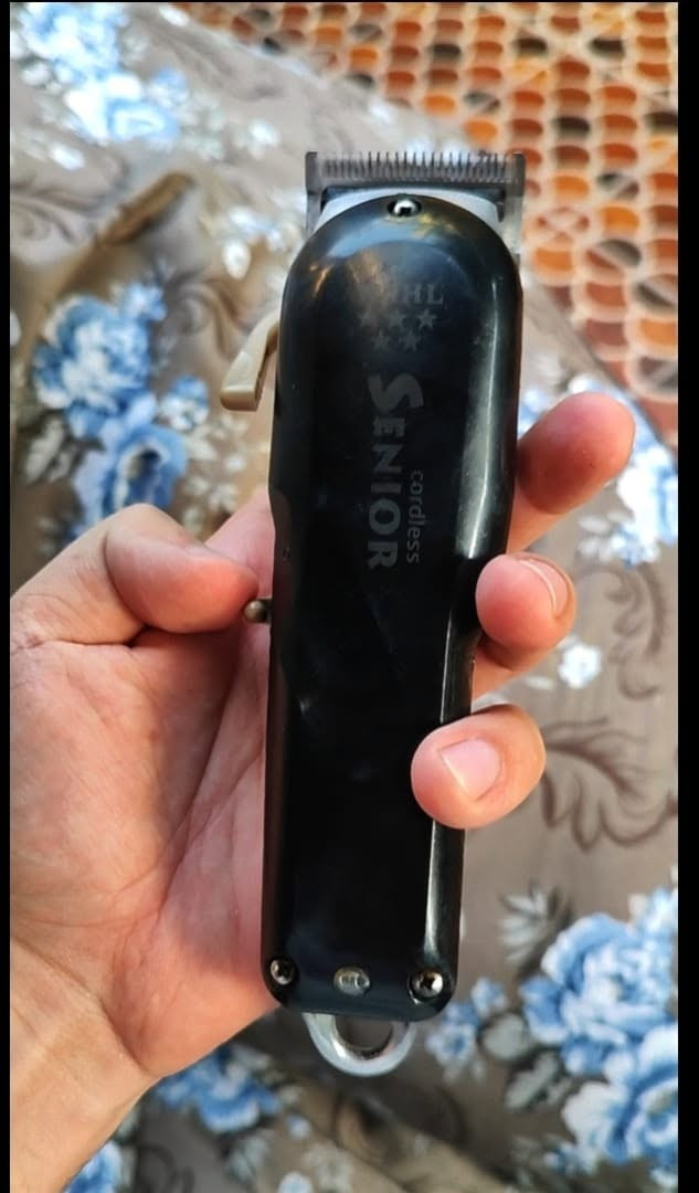 مكائن حلاقة للبيع عندي ماجيك كليب و سنيور مستعمل شرط اصلي باب اول من اطلس بسعر مناسب واكو عندي بعد jrl 
***********
