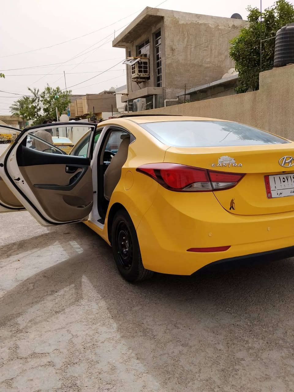 السلام عليكم 
سيارة اللنترا موديل 14 
سيارة خليجية محرك 1800
مجفت تجفيت عام وكالة 
لاتنقيص ولا تبخير شرط الفحص
سونار وسمكري رقم الماني 
قاعدة جديده فيت بم 
يرادلهه جامة أمامية وزوج دبلات
سيارة احلا من صورة كهربائياتهه شغالة
ومصفرة هيئة وغرامة 
السعر 120 للشراي بيهه مجال لخواني الطيبين 
سيارة مال خبزة كاملة لل اخير وبيهه فتحة 
تحكمات استيرن مال مسجل تعلي وتنصي 
هذا الرقم فقط وآتساب *********** 
العنوان /الزعفرانية الربيع
