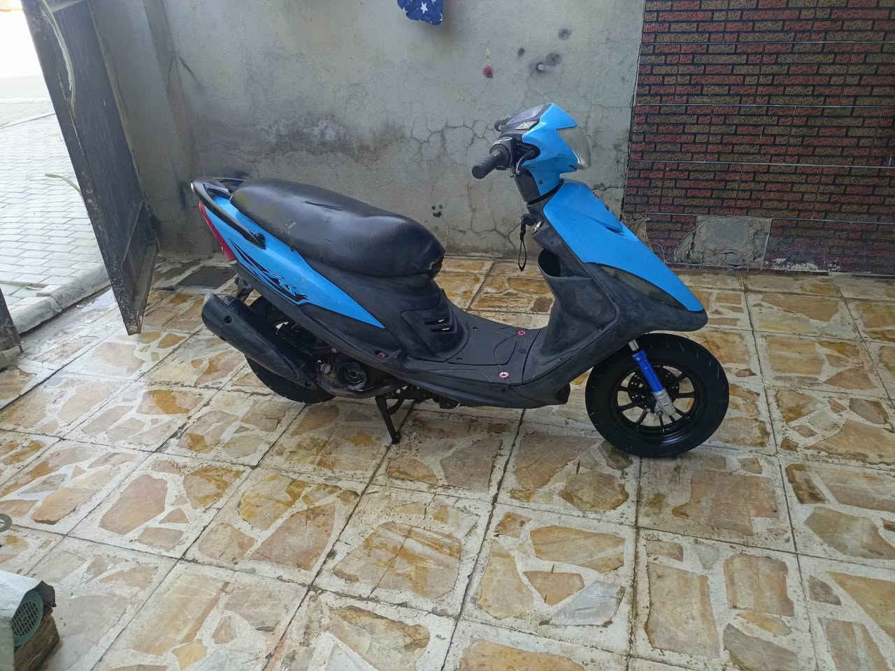 ماكس عدله شلعه شك الكاع معدل 110 كهربائيات كلها شغاله سلف هندر دبلات اوراق كامله وبسمي كفرات كلها مختمه ختم واحد دراجه مال جناي مفوله كفاله نضوح تبخير تنقيص سعر 550 مكاني الحسينيه مال راشديه بغداد
***********
