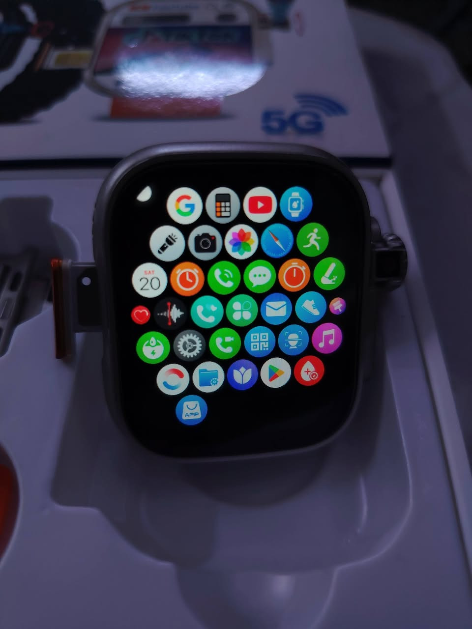 الساعة الموبيل الأصلية
C96 ⌚

🎮 بأحدث معالج من Smartbarry علشان تشغّل كل الألعاب والتطبيقات الجديدة بسلاسة خرافية

✨ المواصفات اللي هتبهرك:

✅ 64 جيجا مساحة تخزين + 6 جيجا رام لأداء سريع ومبهر

✅ كاميرا 360 درجة بدوران كامل

✅ أحدث سوفت وير من Smartbarry

✅ تاتش سريع جداً واستجابة فورية

✅ تدعم شريحة 5G+

✅ ترجمة الصور والبحث الصوتي ومساعد جوجل

✅ قياس ضغط الدم وضربات القلب + تمارين رياضية دقيقة

✅ تشغيل تطبيقات زي فيسبوك وواتساب بأحدث إصدار

✅ طبقة حماية ضد الكسر والخدوش

✅ ذكاء صناعي متطور 

✅ سينسور فتح الكاميرا تلقائي

✅ بلوتوث 5.1 وشحن مغناطيسي سريع

✅ بطارية قوية جداً تدوم معاك طول اليوم

✅ 2 استراب أنيق (معدن فاخر + رابر جلد)

✅ تشغل الألعاب بدقة عالية جداً مع خاصية Zoom Screen

✅ مايك قوي وواضح جداً للمكالمات
للتواصل واتس اب 
***********
