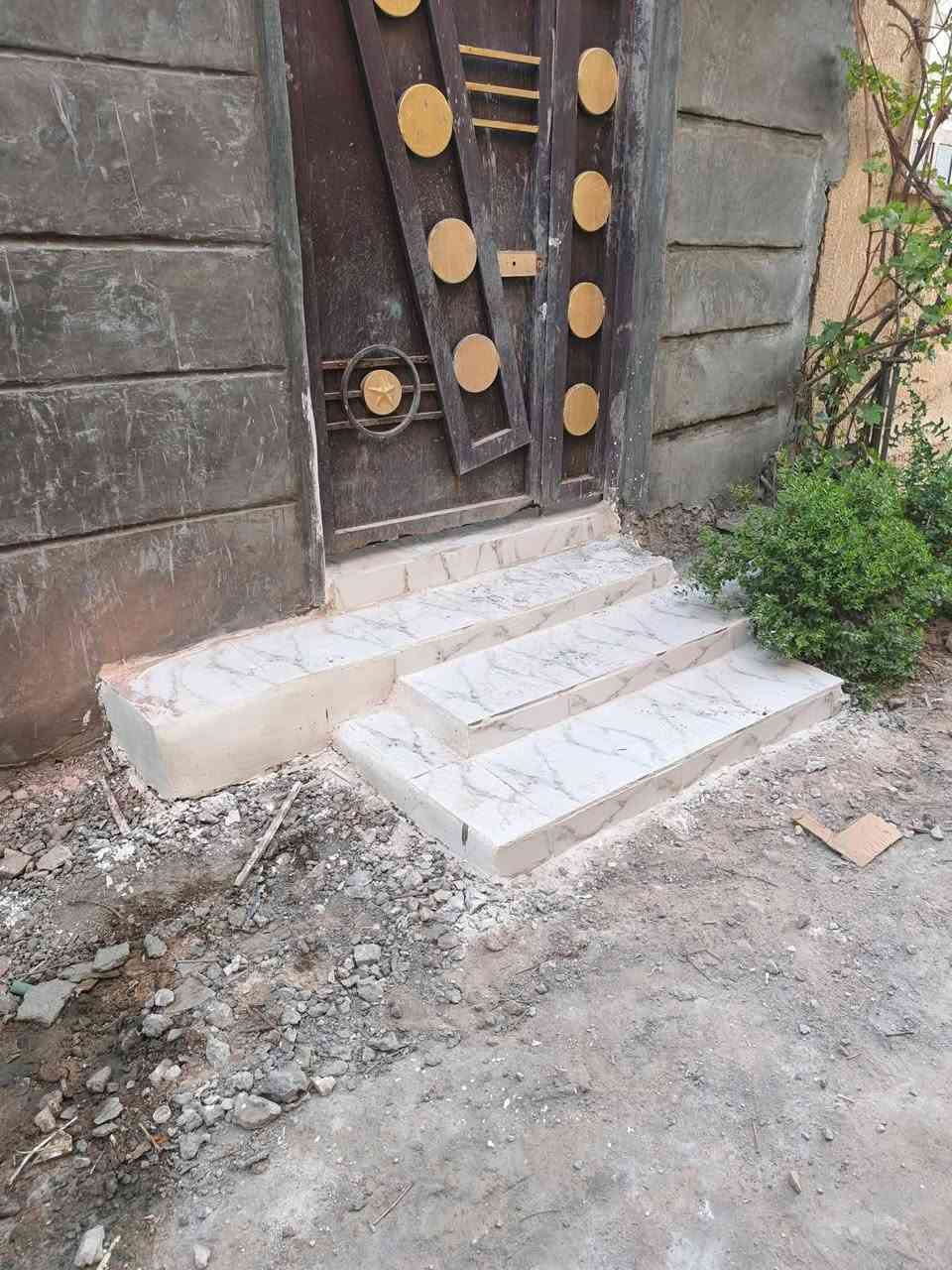 دار للبيع طابو سند 25 سند البيت الاصلي موجود عندي. الموقع البوبيات منطقه الودي قريب على مدرسه الغزالي يرهم بيع او مراوس او ايجار يبعد عن الامام كيلو ونص مساحه البيت 100م وجهيه 8نزال 12 السعر السابق 85 السعر الحالي 75 للاستفسار اكثر
***********

***********

اني صاحب الدار لا ابو مكتب ولا دلال
