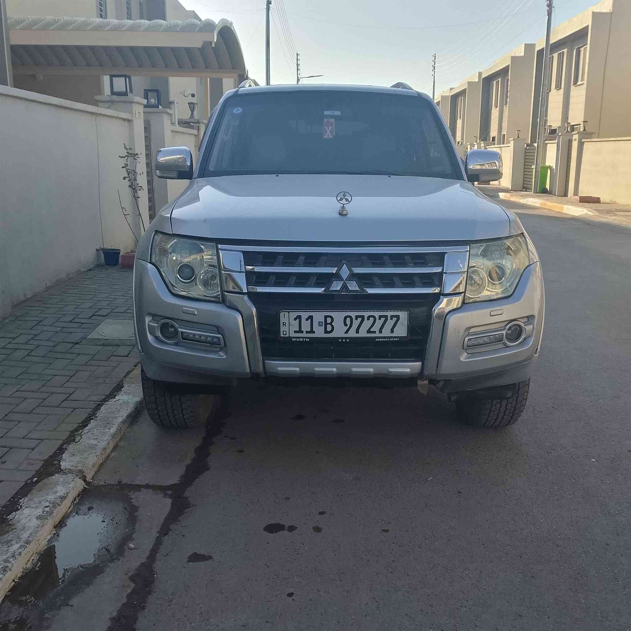 السلام عليكم باجيرو 2008 بيه قطعتين صبغ بدون دواخل فول حبتور السعر 119  ***********
