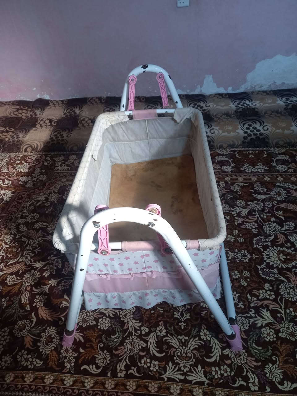 السلام عليكم ديديه للبيع السعر 25 العنوان يارمجه الشرقيه
***********
