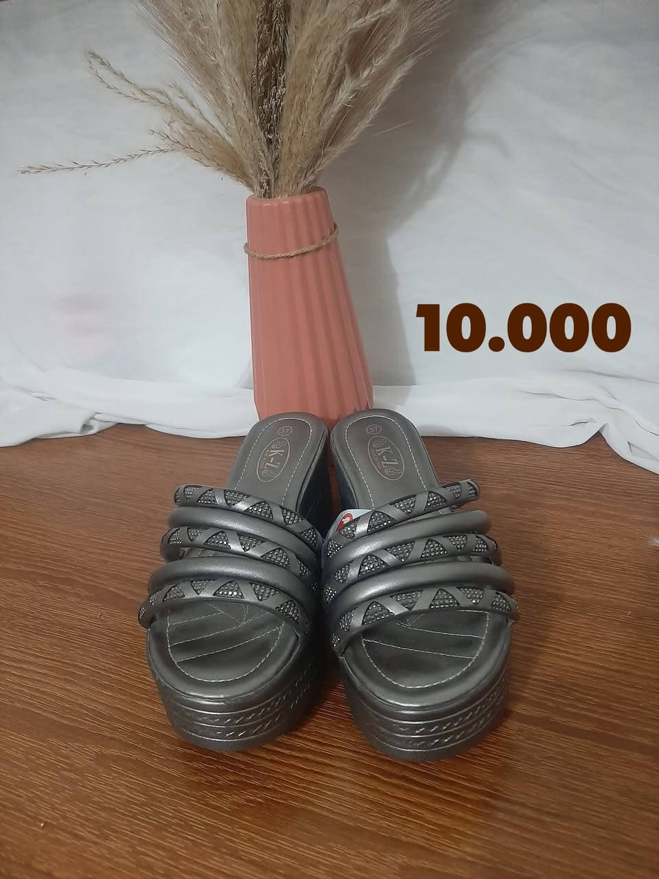 حقائب واحذيه بأسعار مناسبه


**إذا كنت صاحب هذا الإعلان وتريد حذفه لأي سبب، رجاءا أرسل رسالة إلى الدعم الفني**