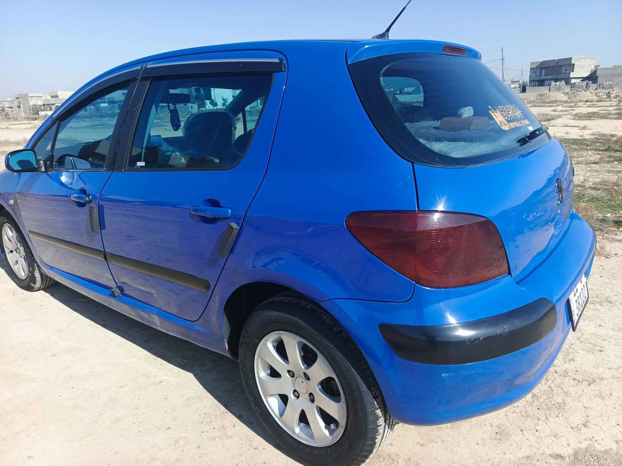 بيجو 307 للبيع
السلام عليكم ورحمة الله 
بيجو فرنسي موديل.  2005 
رقم بغداد دولي جديد تحويل مباشر 
مكفولة كفالة عامة  قماره وبنيد كلير بدون اي ضرر كن جراد 
كهربائيات شغالة
كير محرك مكفولات شاشة اندرويد وكامرة خلفية لايتات منظومه زنون عالي ناصي،+ هيلوجين شغالات كلهن محرك ١٦٠٠ كير اوتوماتيك ويل رياضي 
تخم تاير جديد 
السياره عليه ادامه كامله مال جناي كلش ترايه حلو 
سعر 57 بيها مجال بسيط  
مكاني ديالى قضاء الخالص..
اتصل ودلل.. 
***********
***********
