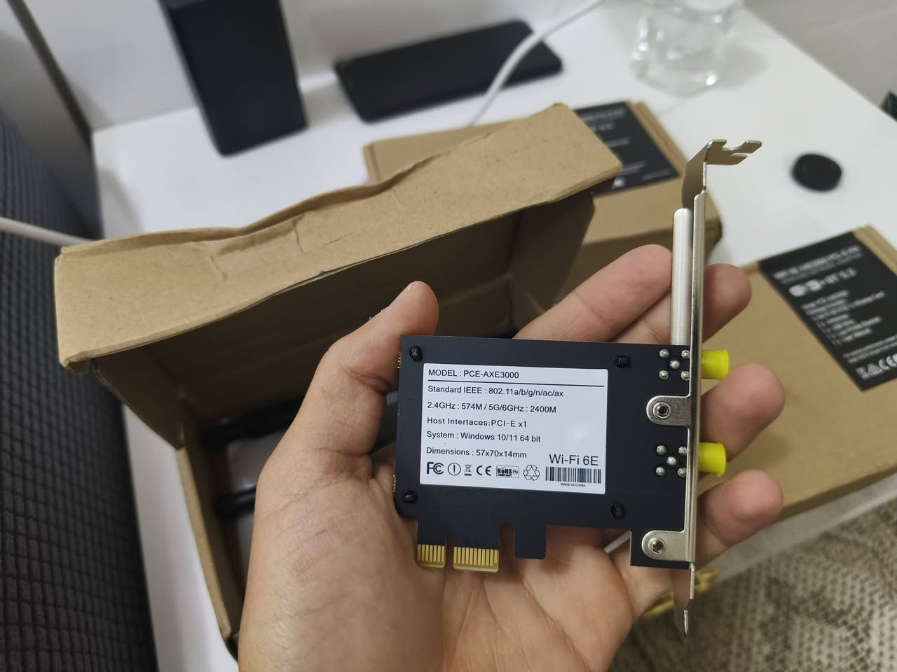 كارت شبكه wifi 6e + بلوتوث 5.3
كارت شبكه AXE3000 يدعم سرعه تصل الى 3000mbps 
من احدث انواع الكروت يدعم WIFI6E بالاضافه الى بلوتوث مواصفات موضحه بالصور 
سعر القطعه ٢٠ الف متوفر ٣ قطع


**إذا كنت صاحب هذا الإعلان وتريد حذفه لأي سبب، رجاءا أرسل رسالة إلى الدعم الفني**