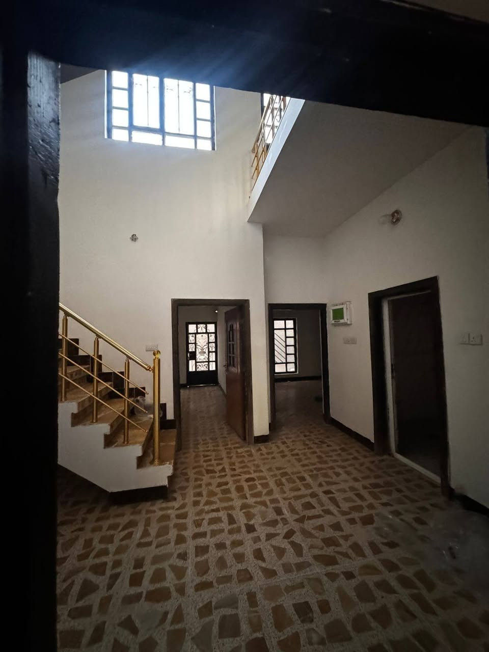 دار للايجار
العنوان : تكريت حي الشهداء 
قرب مدرسة المستنصرية 
يحتوي على استقبال و 4 غرف نوم
  ومطبخ وصحيات  داخل وخارج 
ايجار الدار  《400ألف》
للاستفسار الاتصال على الارقام التالية
***********
***********
مكتب دجلة للعقار ....
