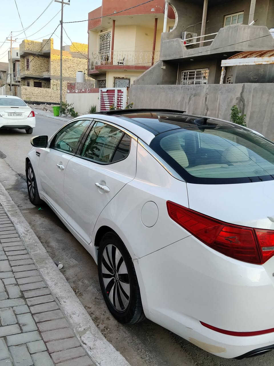 سيارة اوبتما للبيع موديل 13امريكي  السيارة فول مواصفات رقم بغداد مميز تحويل مباشر سيارة بيها بنيد وجاملغ وباب سايق ربع منه مصبوغ وكلهن بدون داخل شرط فقط صبغ شواصي لغود مكفوله  الباقي القطع كفاله شرط صفاح موس  مكينه  كير تبريد كفاله شرط تبريد قطعتين كشنات تدفئه السيارة جاهزة فول 1/1 حداديه كامله بدون ايرباك دواخل بيجي كشناج جلد بيجي بانوراما شغاله   مكاني ديوانيه*********** السعر 105
