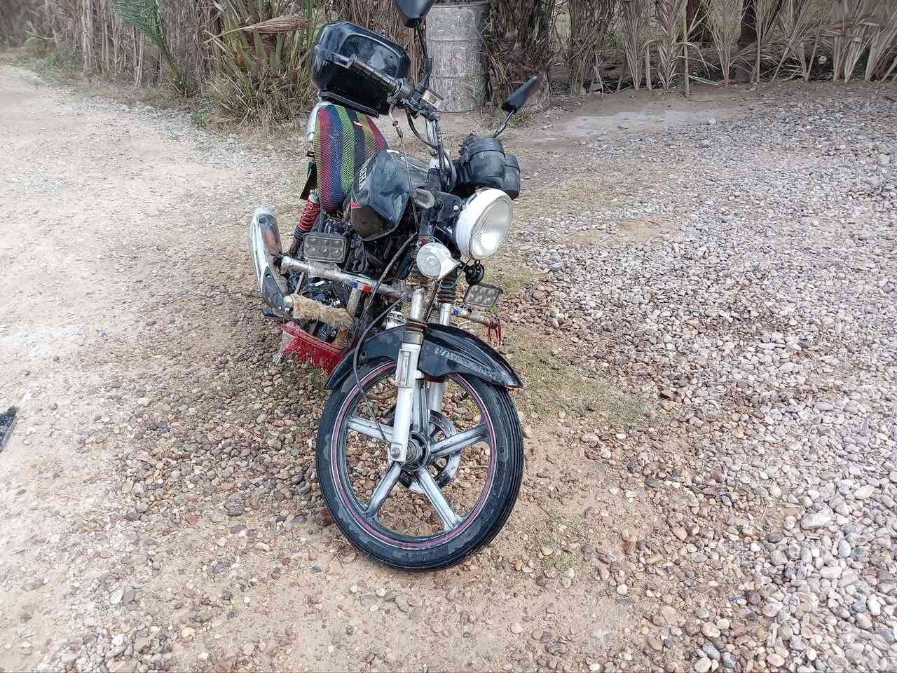 السلام عليكم هيوشه 200 للبيع او مراوس بهيوشه 150  ***********
