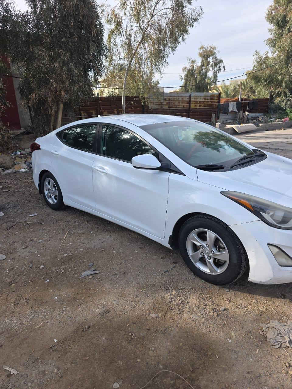 السلام عليكم 
النترا موديل 15حادث قبق جنطه بدون دواخل مراوس حسب القناعه مكان بغداد/الكرخ ***********
