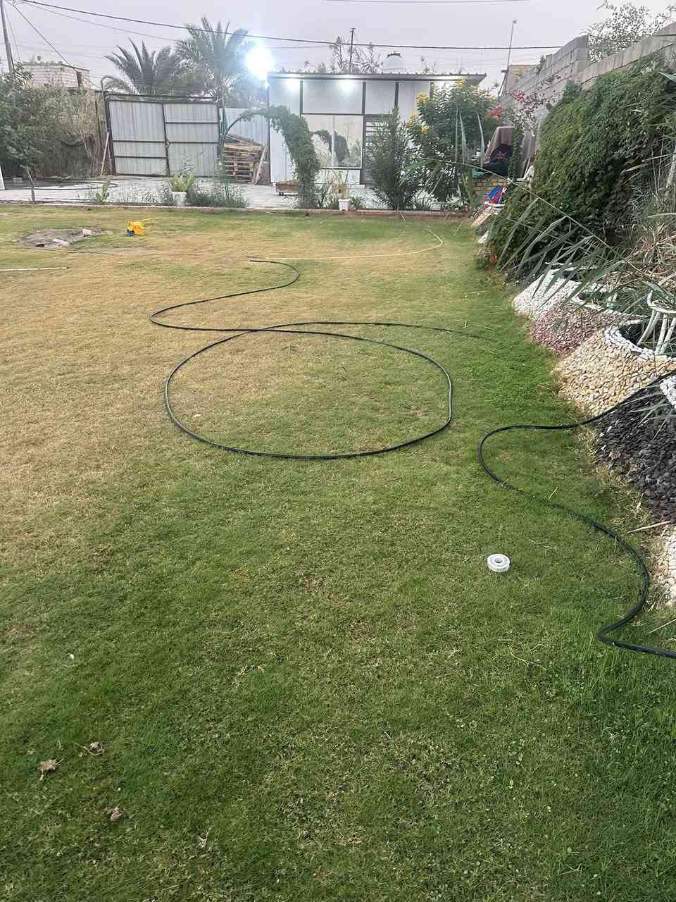 مزرعه للبيع 
زراعي 
مساحه دونم مربع 
كافه الخدمات 
ماء اساله
ماء سقي 
مجاري
كهرباء 
مولد
تحتوي ع كرفان متكامل 
شارع 10 متر سبيس 
تبعد عن الشارع التبليط 500 متر 
العنوان اسديناويه طريق السياحي 
نزله ديوان طي 

***********
