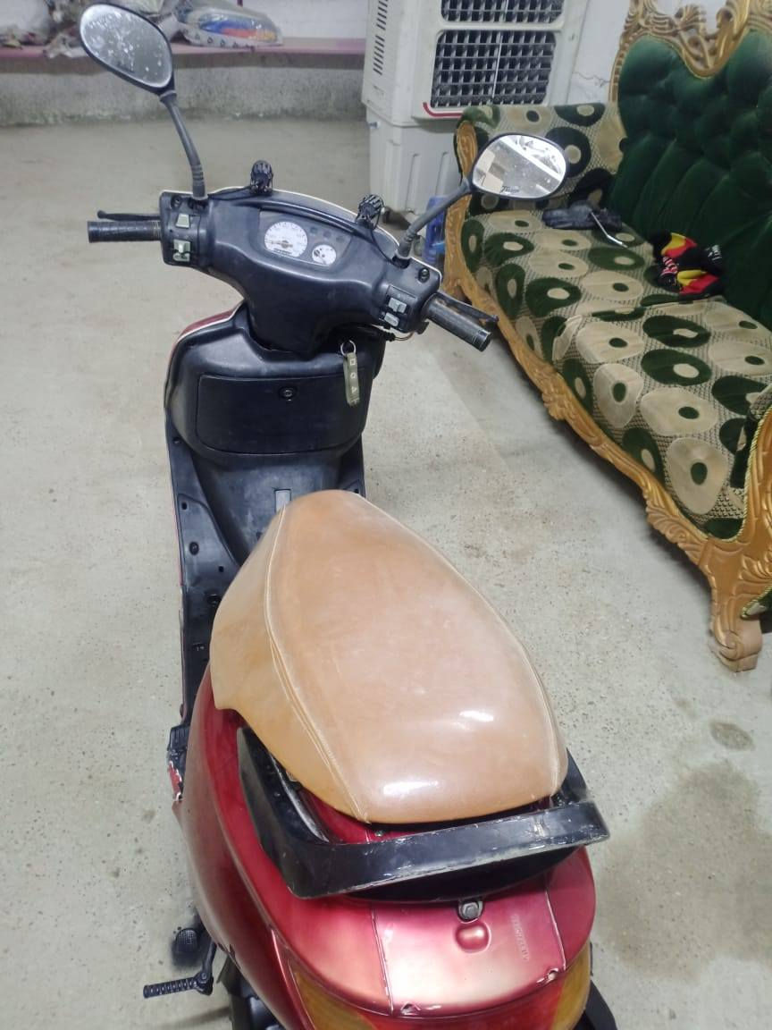 دراجه فراشه جديده ما مفتوحه شغال سلف وهندر السعر 300 وببه مجال مكاني حله شارع 80 (***********)
