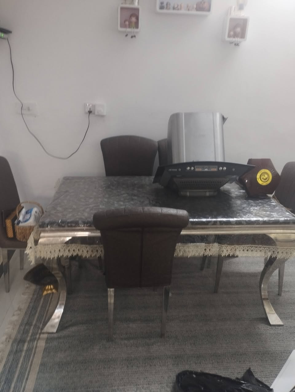 سلام عليكم  طباخ 150 مرشحه 30 ميز ممر تركي اصلي 6كرتسي 250 حي الجهاد ***********
