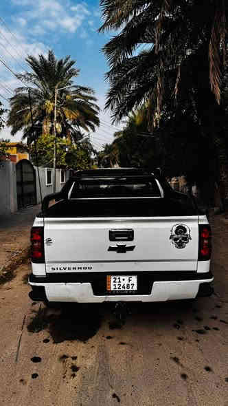 من رخصة الادمن المحترم
سلفرادو٢٠١٧ تراك مرفعه من امريكا خليجي  هنا شخطهه ابو ستوته ونرشت بدون اي معجون
محرك٦ سلندر٤٣٠٠
كامرا خلفيه
شاشه كبيره كار بلي
شاشة اعطال صغيره
تشغيل عن بعد
تايرات جبلي حجم ٢٠
ويل تراك حجم٢٠
محجر تراك 
بدي مغلف تغليف اصلي
ارضيه مغلفه جلد اصلي ثخين
 ارضيات رزلاين 
تو ويل
باب قصير بدي طويل 
لايت زنون بلاد عالي ناصي
ماشيه٢٢٢ الف كم قابل للزياده 
سياره سيرفس كامل قبل سبوع 
صدر جديد  
 اصلي بلاد نفض نفضته
بلكات جديد
مشط كهربائي 
كهربائياتهه اي نقص مابيهه باذن الله 
مكينه مامفتوحه ابد بس ثلاجه لغرض الادامه
تبديل دهن الكير
دهن محرك كله اصلي بشركة بازمان 
تبريد ثلج
رقم سليمانيه دولي يوم١٢/٣ حولت رقم وسياره باسمي
السعر المطلوب٢٠٠ ورقه بيهه مجال للشراي
 شعندك مراوس  عالي فقط اخوان حتى لوفرق ب٢٠ او٢٥ ورقه اسف للاطاله هاتف*********** بغداد
