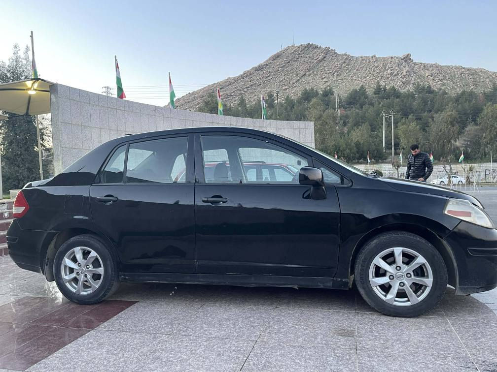 ڤیرسا 2011  ///  ***********
تۆماتیك
کارەبایی
سەنەوی پلاستیك ڕەقەم جنوب تا ٢٠٢٨ تازەیە
چوار پارچە بۆیاغ بەبێ ناو گرتن
چوارتایە و پاتری تازە
بێ مەسرەفە و بەشەرتی تحویل و بەناوکردن

نرخی   // 64 مەجال
بۆ پەیوەندی   // *********** رانية, السليمانية
