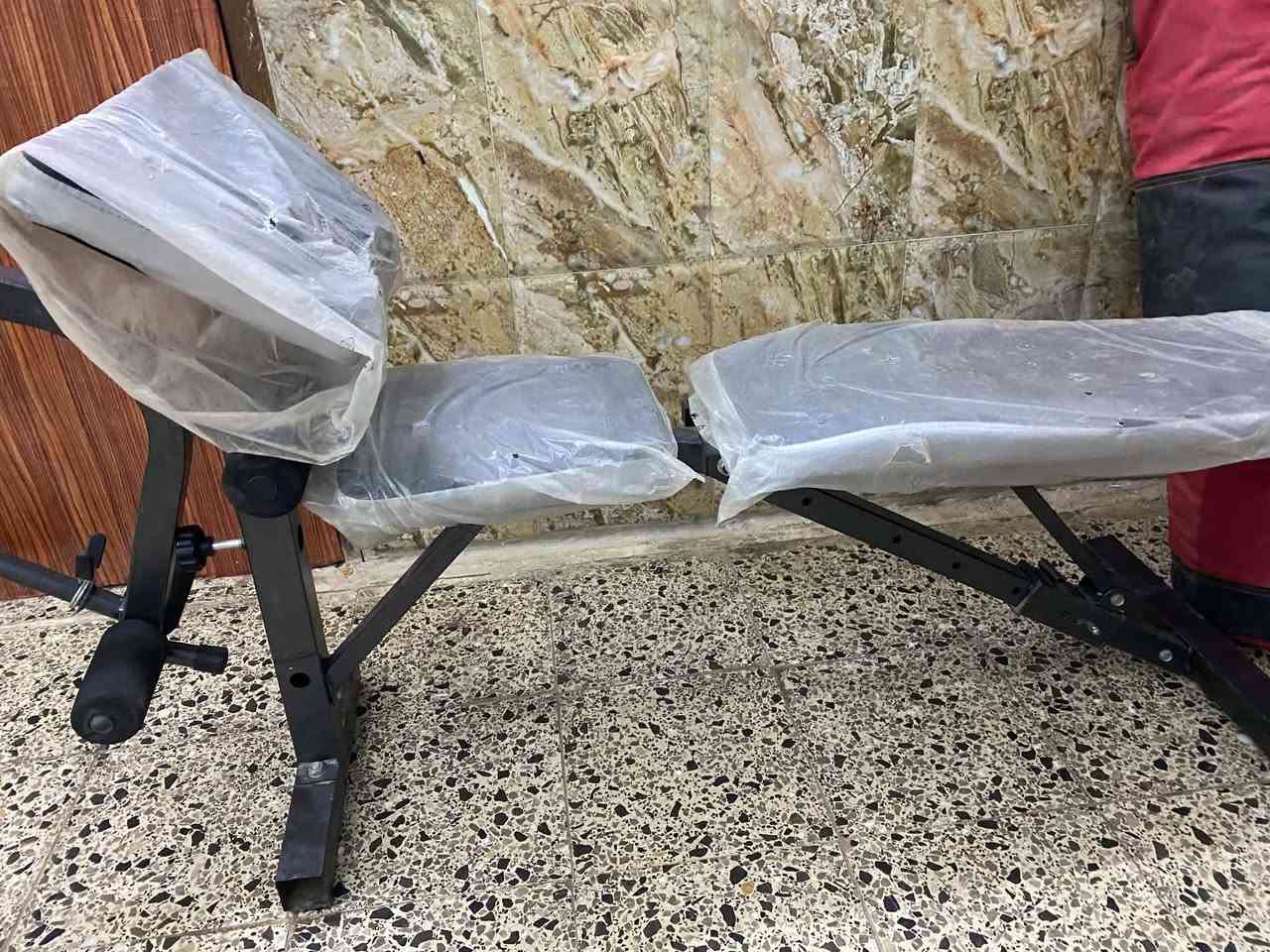 مسطبة متعدده التمارين  استعمال قليل 
مع جيس ملاكمة 
السعر 100 وبي مجال 
مكاني الديوانية 
***********
