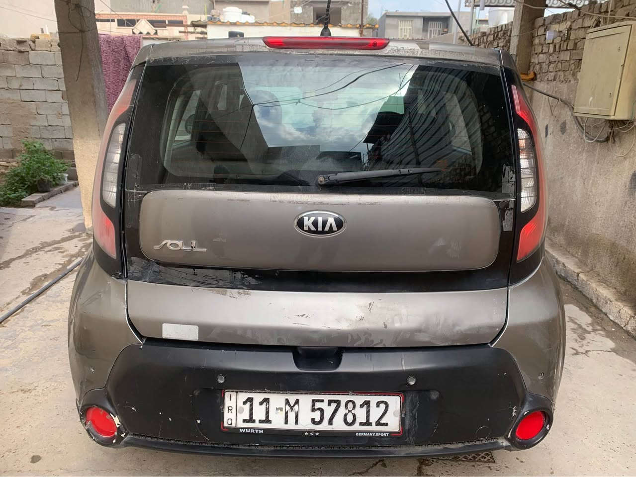 كيا صول 2014 محرك 1600 gdi  السياره كير ومحرك وصدر  درجه اولا .تبريد ثلج تخم تاير  رقم بغداد باسمي سنويه لل31 بيها هزه تخلص الشهر السابع  للتواصل *********** غير متواجد عالفيس مكاني بغداد البياع بغداد, العراق
