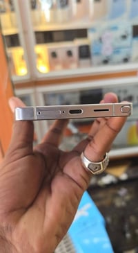 s25 مكفول الجهاز السعر 800 مستعجل 07826272078