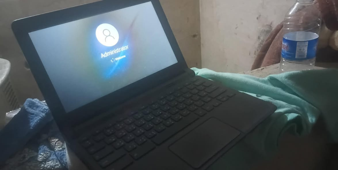 لابتوب لبيع مع ملحقاته كامله السعر ٤٠قفل


**إذا كنت صاحب هذا الإعلان وتريد حذفه لأي سبب، رجاءا أرسل رسالة إلى الدعم الفني**