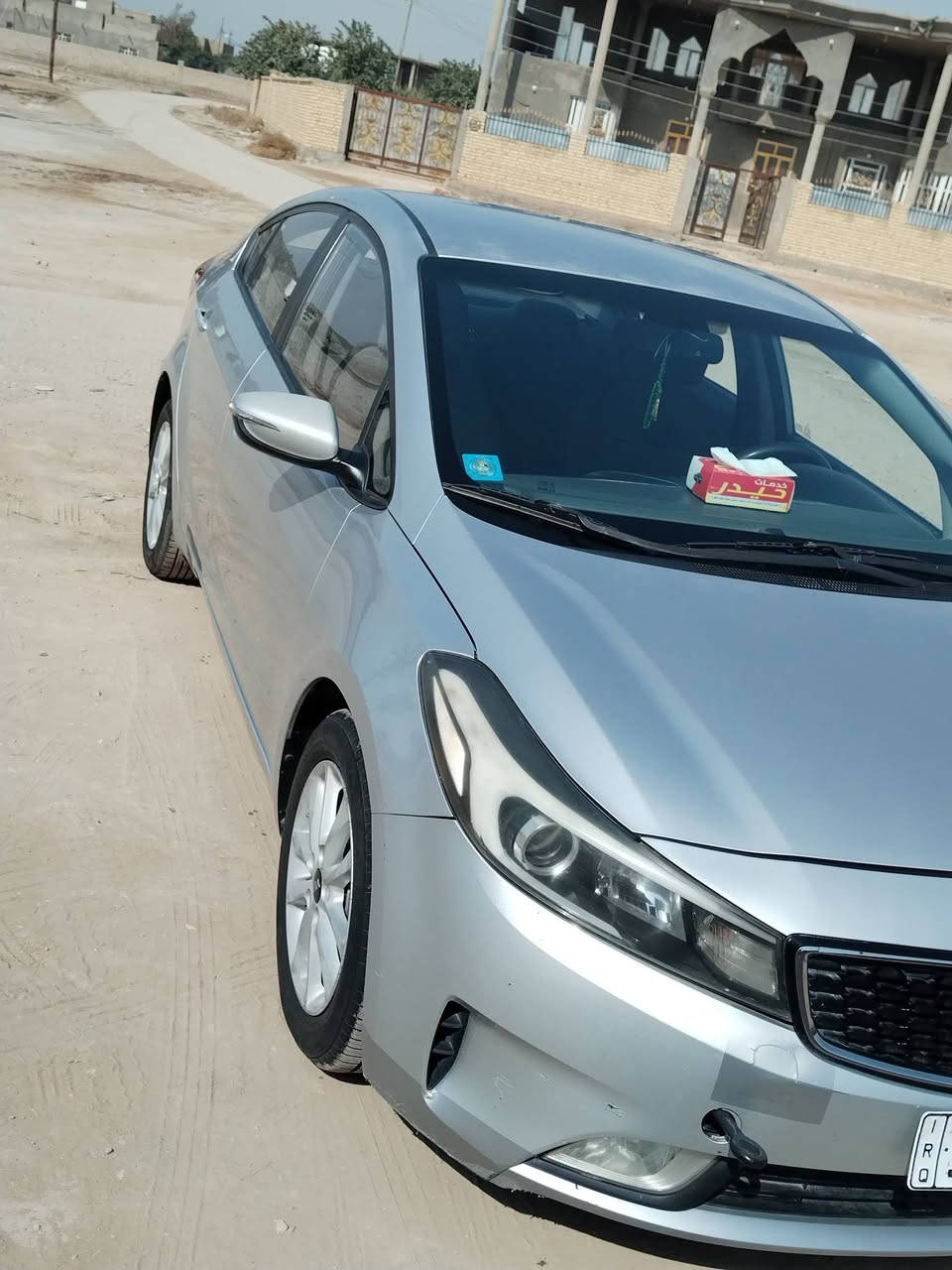 سلام عليكم سيراتو للبيع 2017رقمه بغداد دولي بسمي سنويه جديده وهزه جديده ماشيه 120 الف حقيقي محرك وكير وحداديه وتبريد ثلج تخم تاير جديده مكفوله من الفتح وتبديل والصبغ  بيه شي بسيط جورد بل قماره غير هذه مابيه شرط قطره صبغ مابيه سياره سونار وي المنشور
مواصفات عاديه سياره
سعره 132 وبيه مجال بسيط ال شراي مكان سماوه اي استفسار اتصال
***********
المو شراي لا يكسر بحلال العالم
