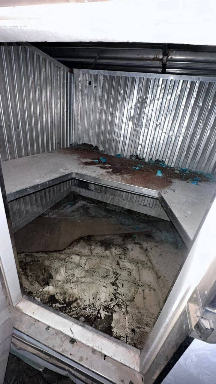 السلام عليكم براد ألواح للبيع 
***********
