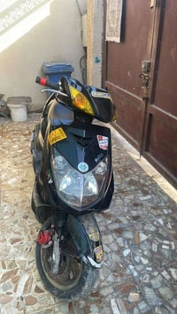 سكنس فحل نوزل  بيه تزويد وياله ذهبي والصفاح لون ذهبي والدشبول  والايت ...