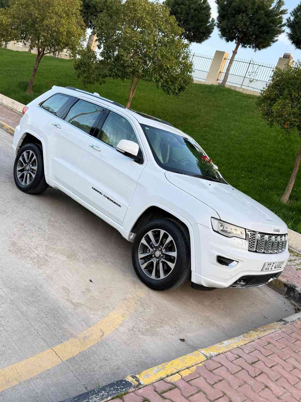 السلام عليكم 
جيب اوڤر لاند  خليجي 2018  
ماشيه 85

السياره احلا من الصور 

فول مواصفات 

بنوراما السياره 🔛

 شاشات ب الكشنات 🖥️

جكات السياره تصعد وتنزل📈 

انضمه قياده  

المري شفط

اشاير ب المرايا 

حساسات 

هواي مواصفات  

السياره نضيفه كلش 

رقم اربيل تحويل ثاني يوم

مكفوله السياره من الصبغ والبارد ماعده 4 اصابع بلهلال مال الجاملغ  

السعر 255 وبيهه مجال بسيط💵

العنوان بغداد ابي غريب 

رقم الهاتف 

***********
