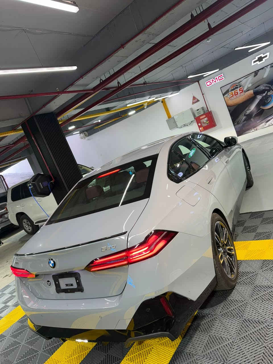 2024 BMW 530 M-PACKAGE  🩶🔥
سمنتي داخل احمر بلادي
داتاشو+ ٥ كامرات


**إذا كنت صاحب هذا الإعلان وتريد حذفه لأي سبب، رجاءا أرسل رسالة إلى الدعم الفني**