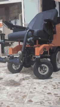 عربانه لل بيع جديده بدون تياستخدام 
مكانه النجف الاشرف 
لل تواصل عله هاذا الرقم 
***********
السعر 300الف وبيها مجال
