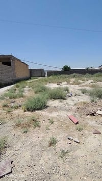 قطعه أرض مساحه (300)/م طابو سند ٢٥ ماء كهرباء كله موجود تبعد عنن الشار...