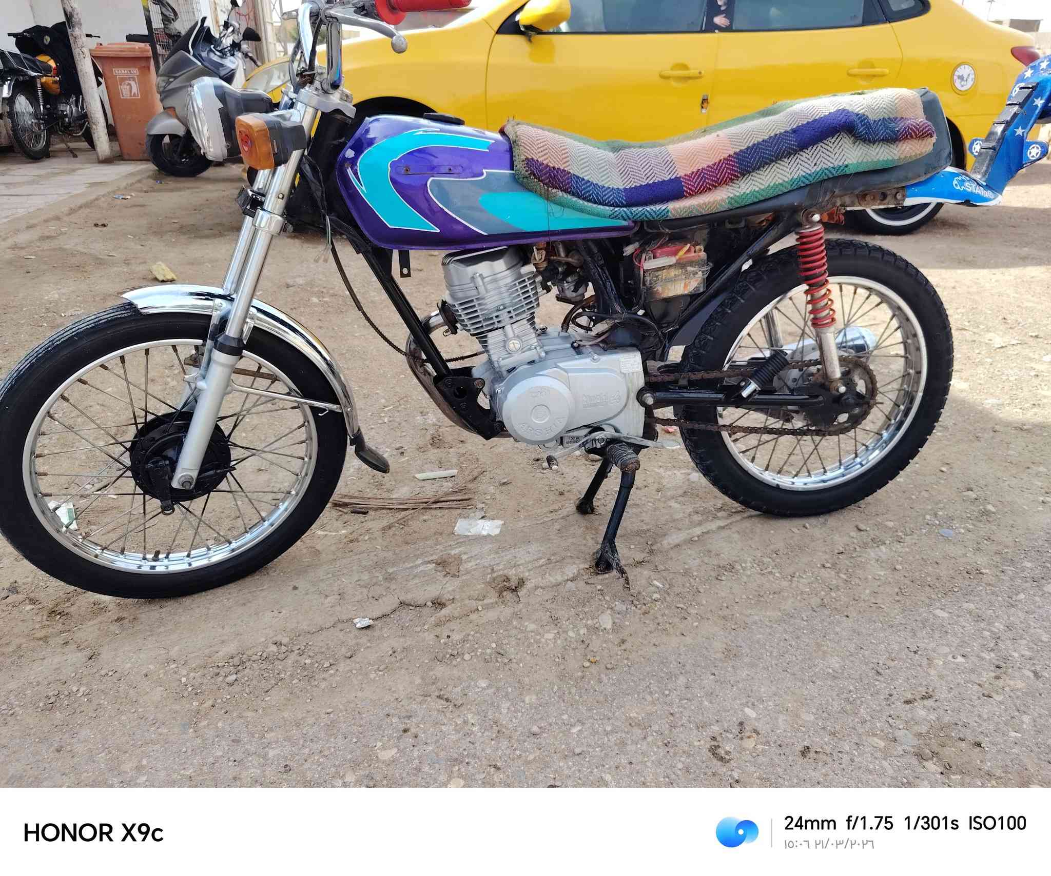 سلام عليكم دراجه للبيع موديل 18 تعمير 22  رياظي اوراق اوصوليه
***********
