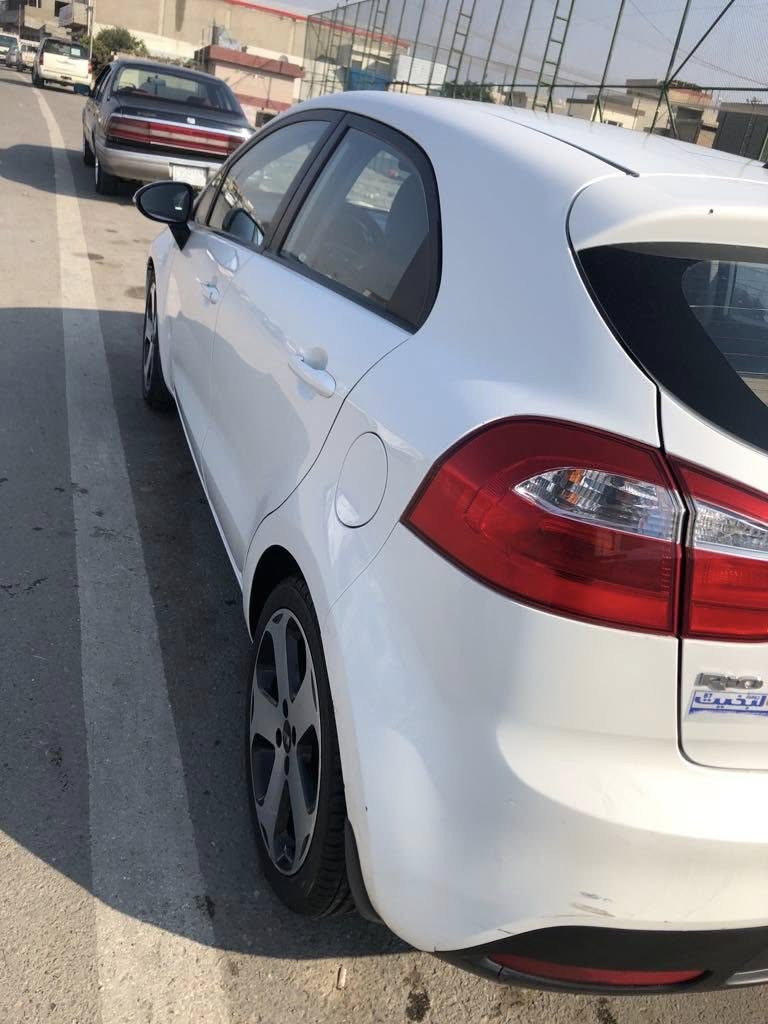 سلام عليكم كيا ريو 2013 السياره خليجي 
اليساره بيها بارد قطعه واحده 
باب السكن الاماميه 
مواصفات تحكم ستيران 
مري شفط كامره دواره 
السياره مشيه 124ك
السياره شمالي رقم جديد سنويه منتهيه
السعر ١٠٠ $ وبيها مجال قليل 
مكان السياره كركوك 
رقم الهاتف ***********
غير متواجد على الفيس
