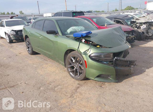 السلام عليكم جارجر 2022موديل sxt  حادثه جاملغ وبنيد  مكينه3600 تو ويل حداديه تخم تاير تبريد السياره  جاهزه مابيهه نقص السعر 200وبيهه مجال بسيط بسمي تحويل ثاني يوم الهاتف ***********
