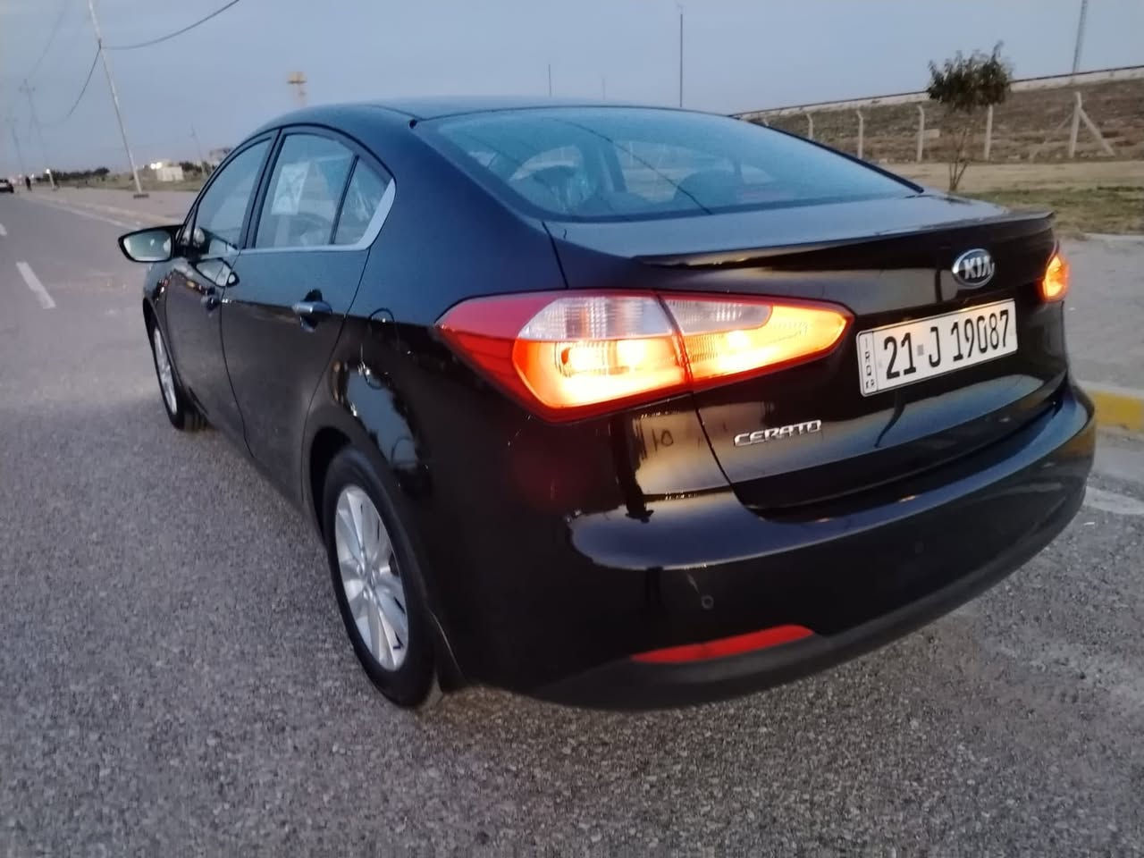 مكلف بالنشر سلام عليكم كيا سيراتو خليجي موديل 2014 جديدة جدا 
مرايه شفط
أوتو بارك
تبريد قطعتين
حساس أمامي وخلفي
شاشه كبير وبلاد
كلين تايتل بدون صبغ بدون بارد
كير ومحرك شرط ماملعوب بيه
خمسه ويل كروم سبير مانازل
دبل سويج شخاطه
سنويه ورقم وهزه و زينگه كلها لحد ٢٠٣٠
من الاخير سياره ع البلاد
سعره ١١٨ بيه مجال قليل
للإستفسار مكاني كركوك  ***********
***********
