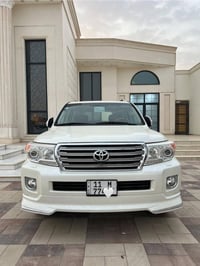 لاندكروز VXR • ٢٠١٥ • ماشيه ٣٣٠٠٠