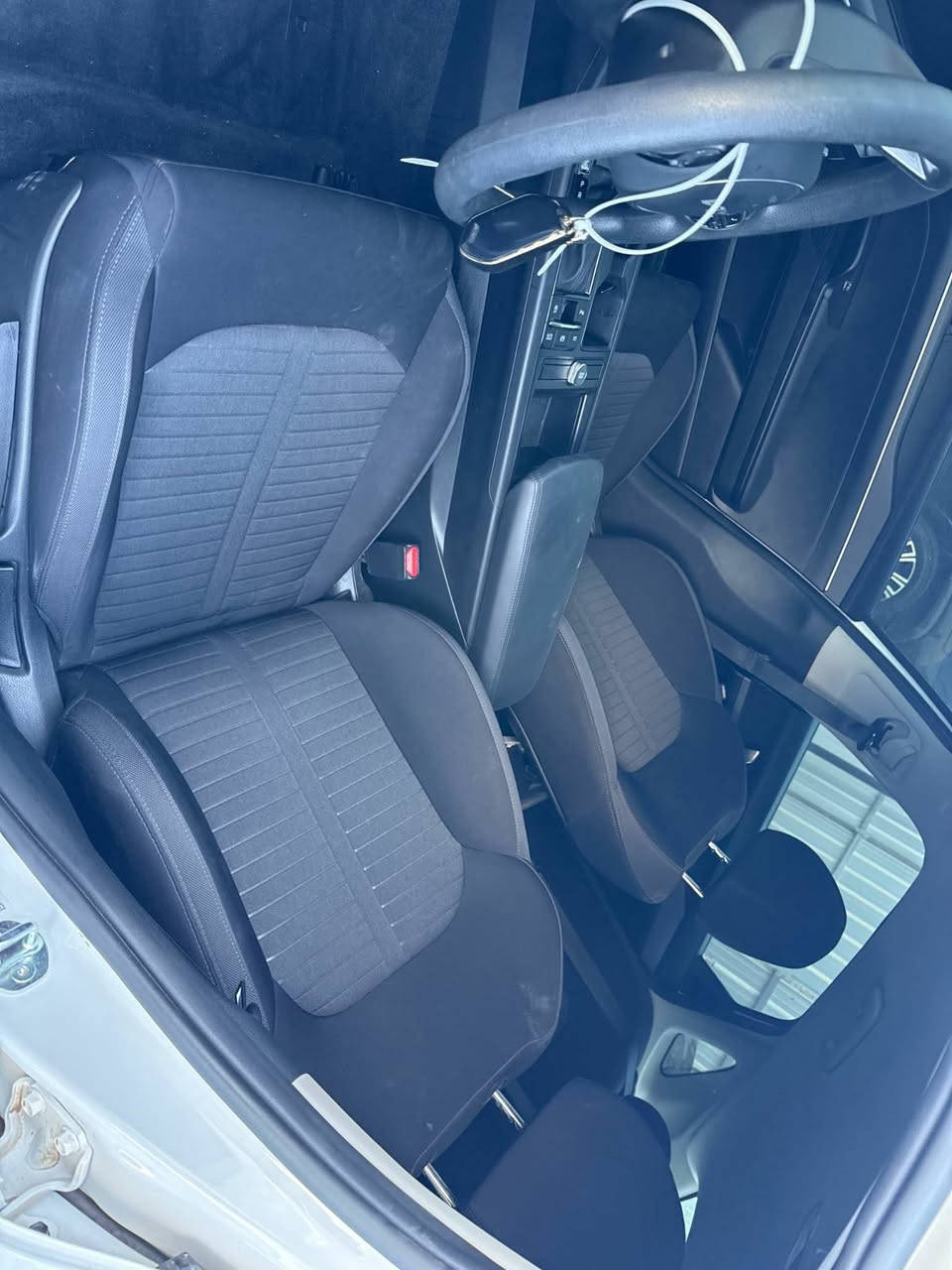 🚗 كيا K5 موديل 2025
📍 واصلة بعد 15 يوم إلى المنطقة الحرة – عُمان
🔹 السيارة: حادث (مرفق صور توضيحية للحادث)
🔹 بدون ارباك
🔹 البيع على وضعها الحالي
💰 السعر: 99
***********
ترهم كتاب شهداء
