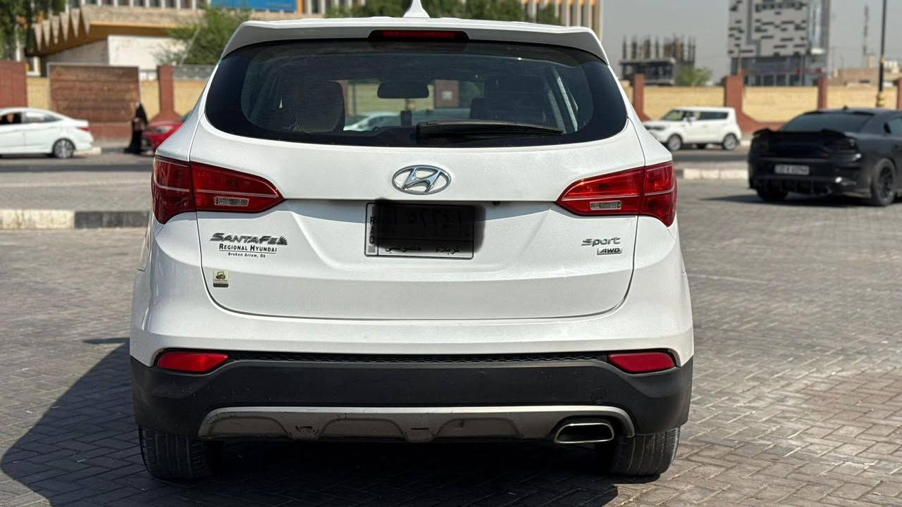 سلام عليكم سنتافي للبيع موديل 2015 السيارة كلين  حادثهة بس دعامية   . حدادية  وكهربائيات جديد تخم تاير جديد مكينه وكير مكفولات السيارة جاهزة على اخر حباية مال جناي  وترايهة وين ما يعجبك   السعر 160 وبيهة مجال للشراي.. للتواصل ***********
