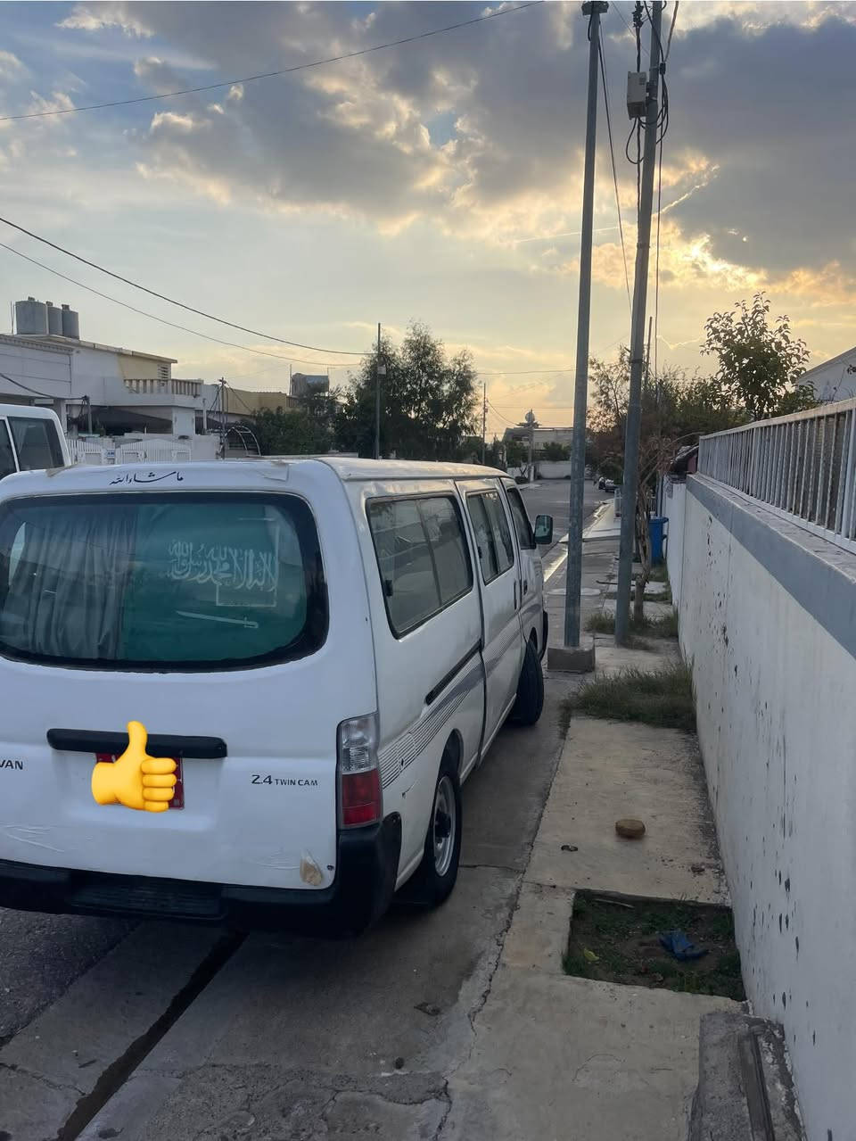 نیسان ئۆرڤان بۆ فروشتن ڕەقەم سلیمانی ٢٠٠٢ ***********
