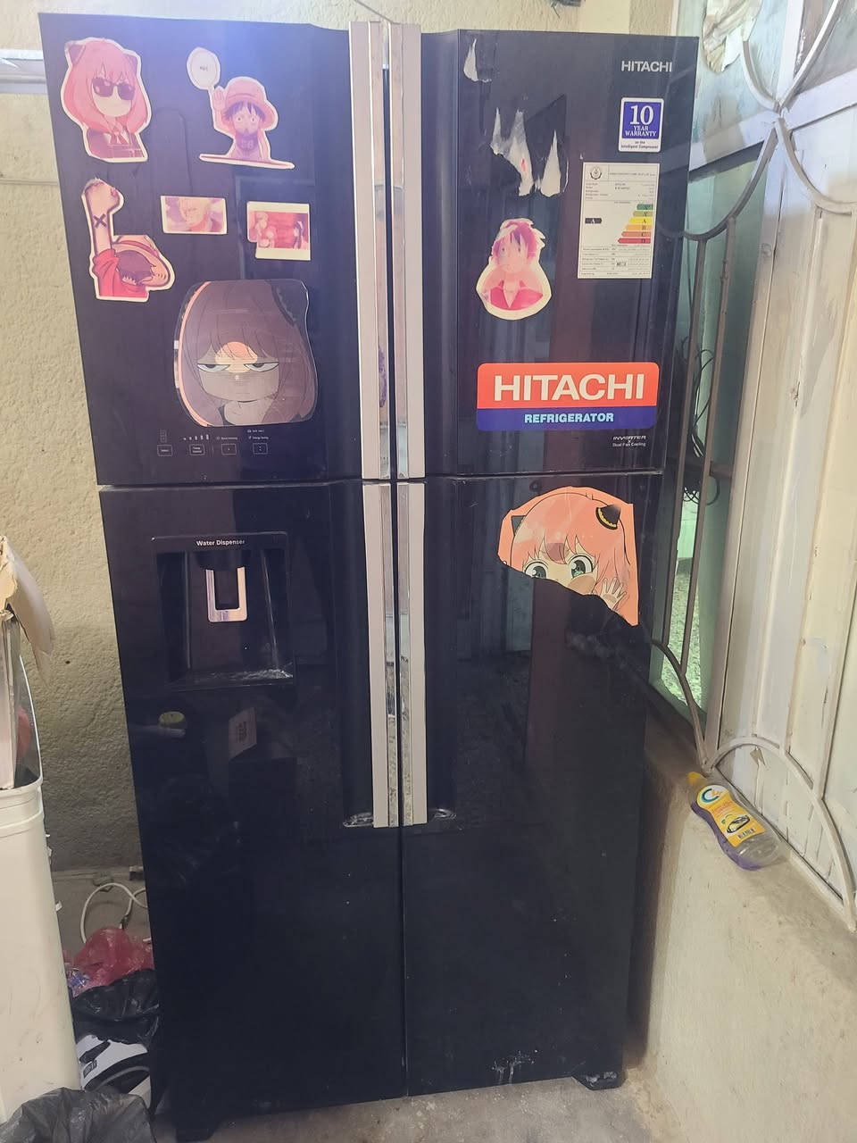 السلام عليكم
ثلاجه
 هيتاشي ياباني نضيفه مابيها خلل ب٧٥٠ وبيها مجال
ومجمده بيكو اخت جديده هم مابيها كلشي
ب٤٠٠ وبيها مجال 

بنكات جدد ممفتوحات 
بالباكيت الوحده على ٣٠ 

بضهر الجوازات مال صليخ 
راسلني فيس او اتصل على هذا رقم 
‎0776 408 4313
