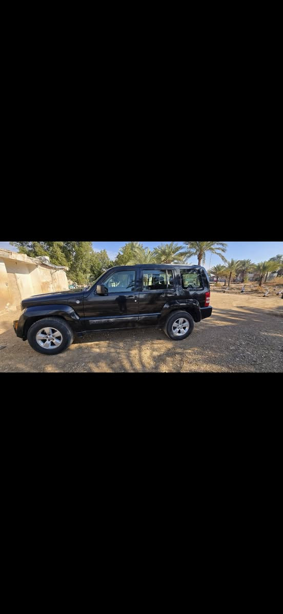 السلام عليكم
للبيع فقط جيب ليبرتي 2012 كلين بدون حادث بدون صبغ رقم واسط مشروع وطني بأسمي ماشية ١٦٠ الف ميل   السعر ١١٠ بيها مجال مكاني بغداد مجمع بسماية ***********
