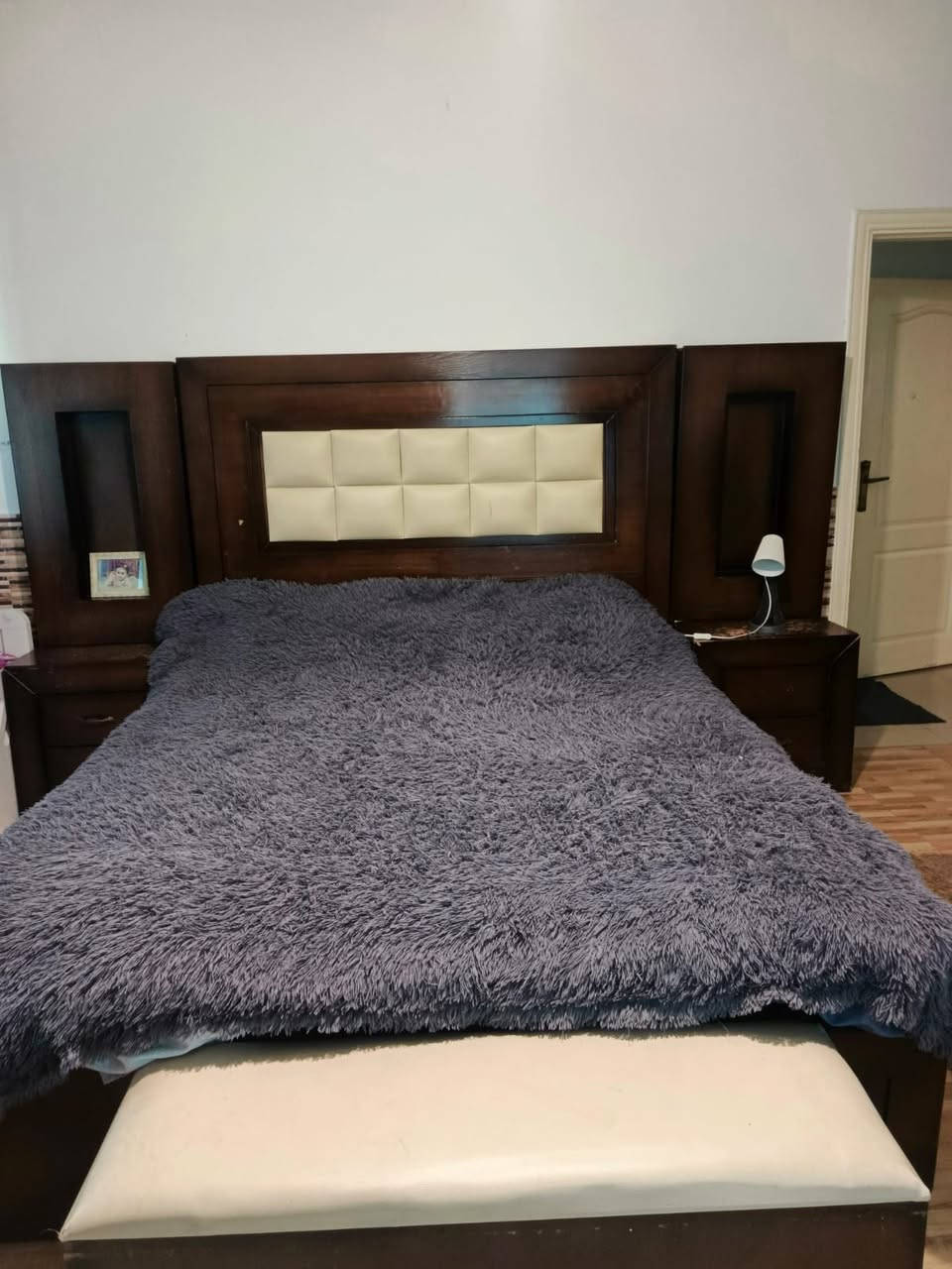 غرفه نوم خشب لاتيه مع الفرشه للبيع موجوده بيت 
🤍🕊️


**إذا كنت صاحب هذا الإعلان وتريد حذفه لأي سبب، رجاءا أرسل رسالة إلى الدعم الفني**