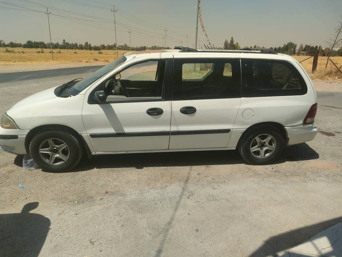 فورد ستارلينك موديل 2000
كير محرك مضبوط جدا
سعر 43 ورقة سيارة حيزام 
للجمالي بدونة ضربة 
مكان اربيل تحويل بشرط
***********. واتس اب موجود أربيل, العراق
