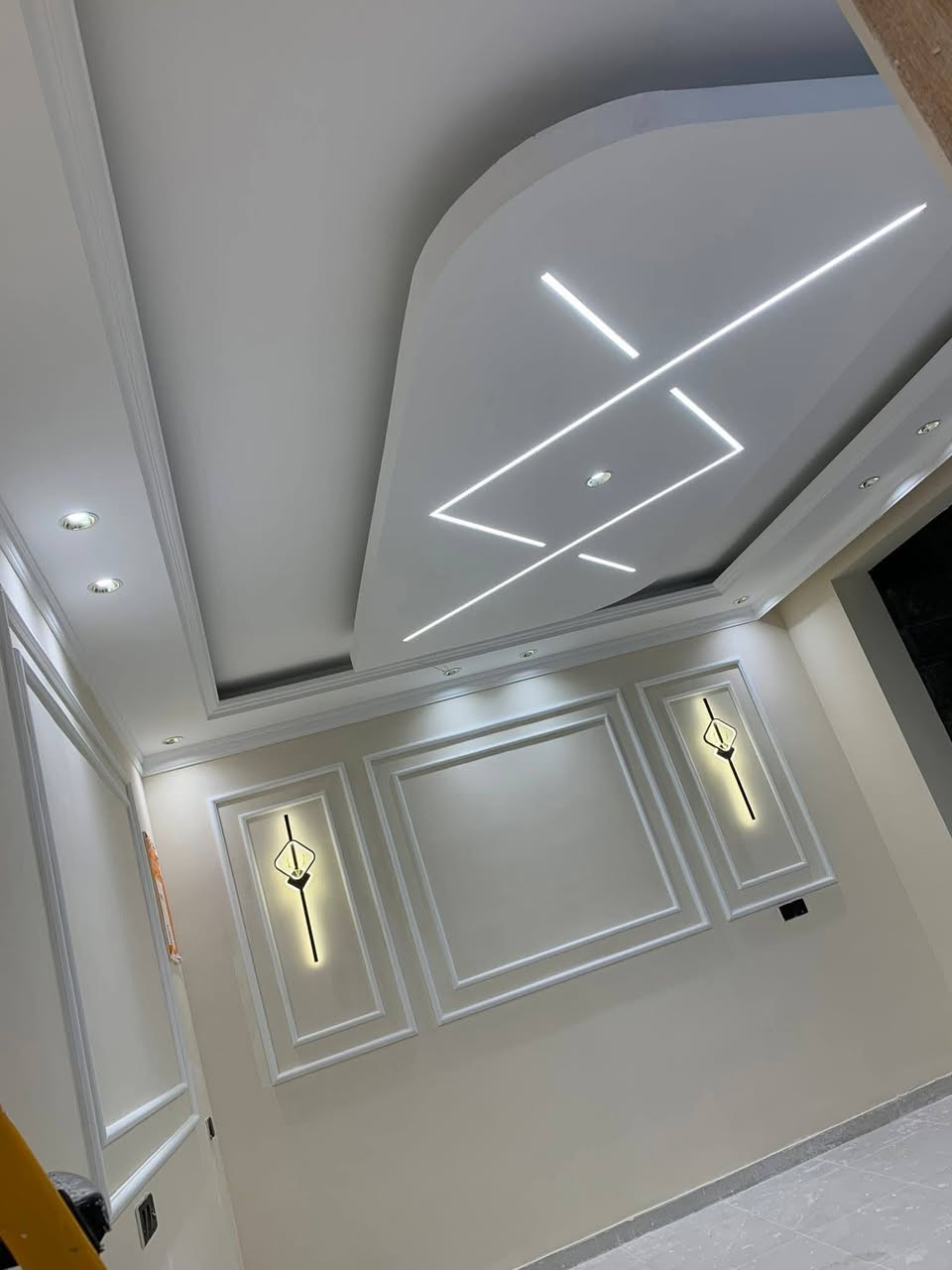 ديكورات داخليه وخارجيه
*********** 
بغداد _ واتساب للأستفسار
